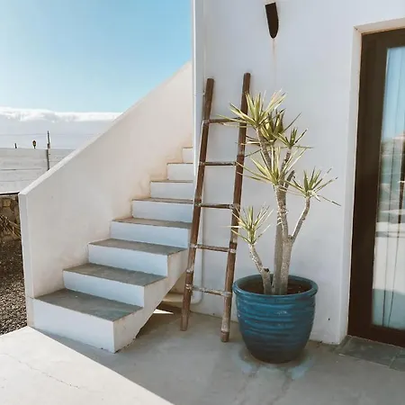 Koa - Riders Surf N Bike Bed and Breakfast