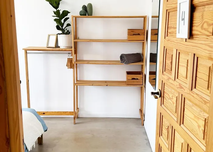 Koa - Riders Surf N Bike Bed & Breakfast *